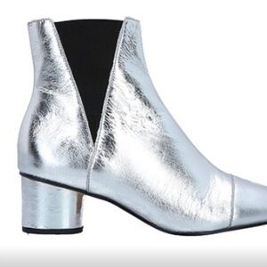 REBECCA MINKOFF Women's
Silver Leather Chelsea Boots